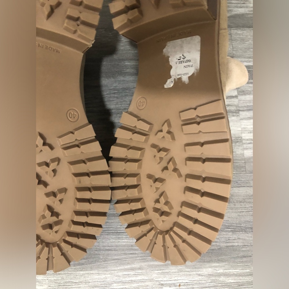 Bertuchi Chelsea Lug Sole Tan Leather Boots Made in Spain Women Size 40 Size 9 - Picture 6 of 11